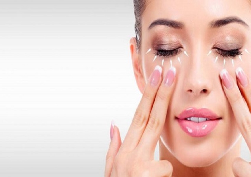 Massage mắt là cách làm mắt to như búp bê đơn giản, dễ thực hiện