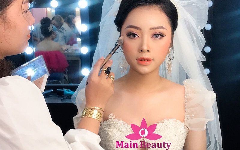 Mainbeauty là một trong những trường dạy make up chất lượng cao tại thành phố Hồ Chí Minh